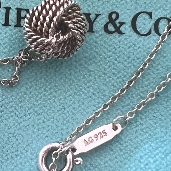 Authentic Preloved Tiffany & Co Twist Knot Pendant Necklace Sterling Silver - Picture 3 of 3